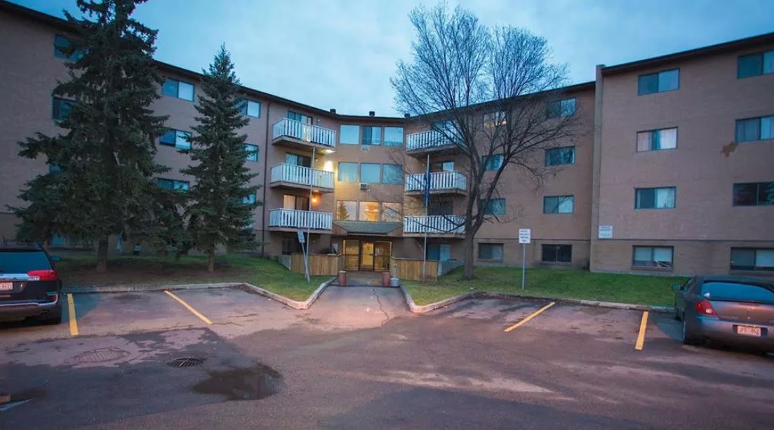 Castle Harbour 2 Bedroom Apartment For Rent Fireside